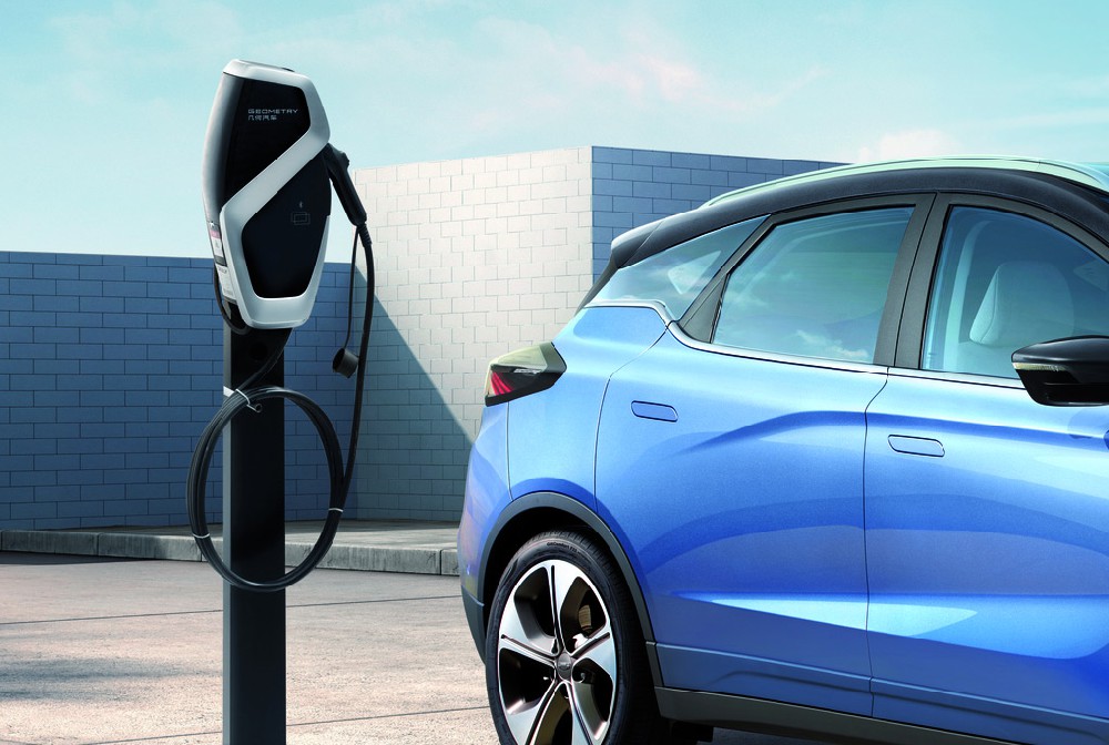 新能源汽车还要多久进入加油般充电时代？