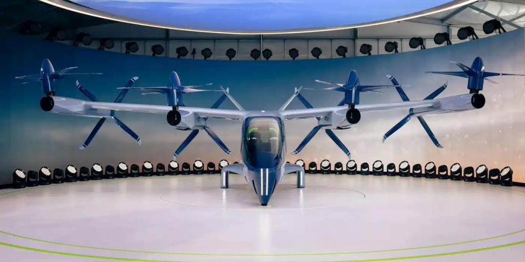 现代旗下城市空中出行公司 Supernal 在 CES 2024 上推出了其首款电动飞行出租车 S-A2