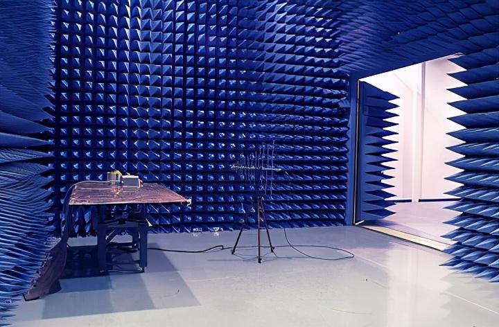 怎样提高电波暗室吸波材料的性能？